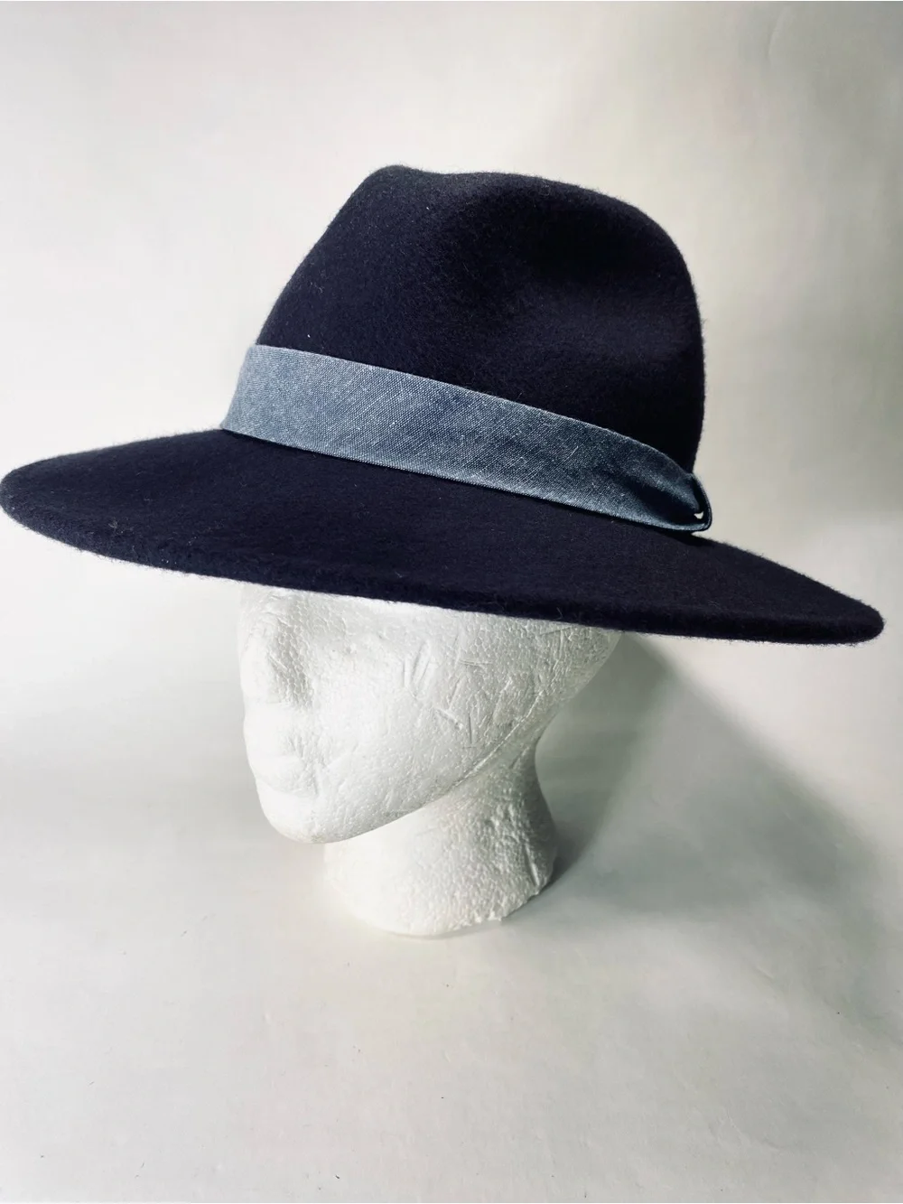 Chico's Navy Felt 100% Wool Wide-Brim Fedora with Light Blue Band One Size